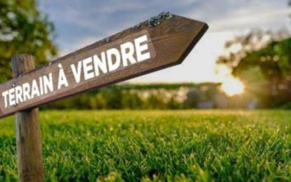 Terrain à vendre    Surzur