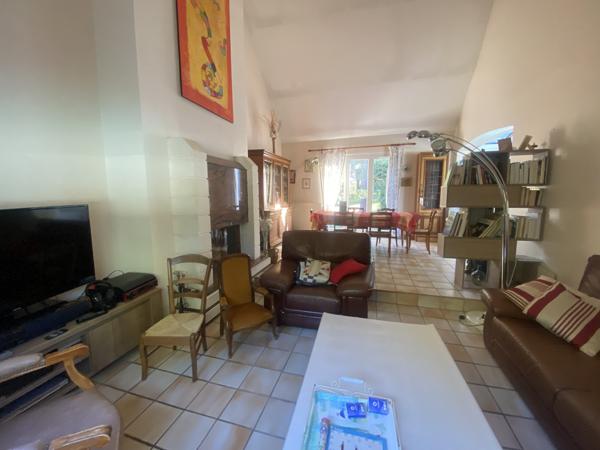 Maison 9 pièce(s) 6 chambre(s) 232.12 m²