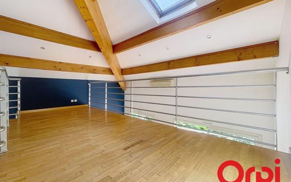 Appartement à vendre    3 pièces • 88,90 m2 Marseille 12