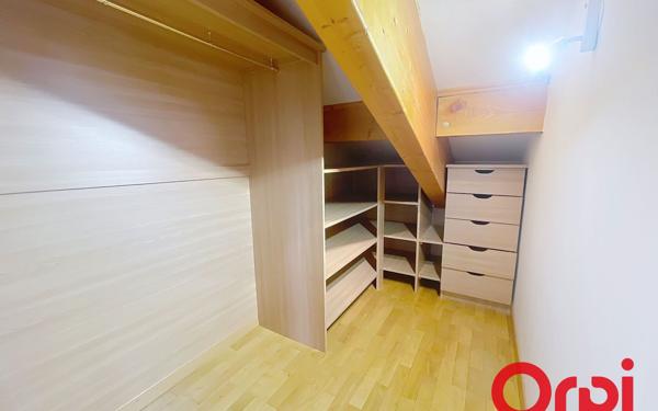 Appartement à vendre    3 pièces • 88,90 m2 Marseille 12
