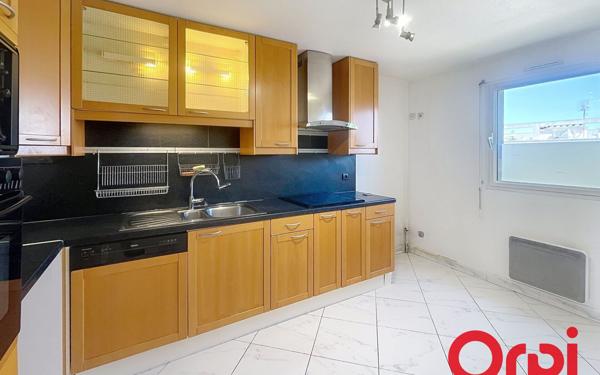 Appartement à vendre    3 pièces • 88,90 m2 Marseille 12