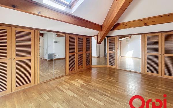 Appartement à vendre    3 pièces • 88,90 m2 Marseille 12