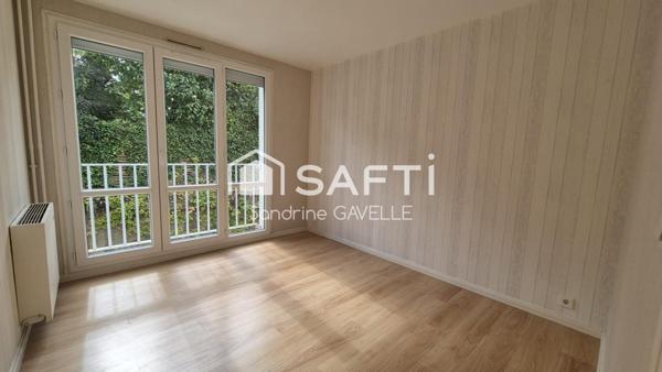 Beau T5 lumineux avec garage