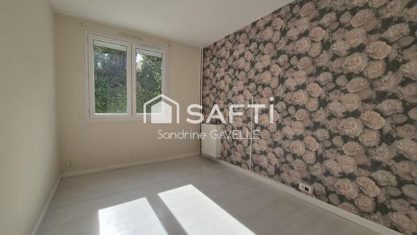 Beau T5 lumineux avec garage