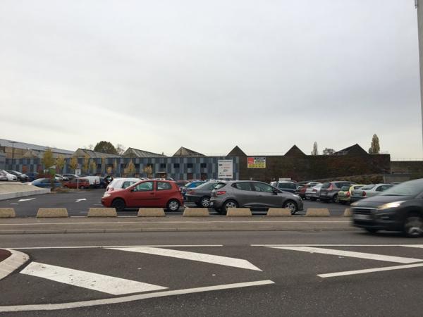 BUREAUX à LOUER de 244 m²