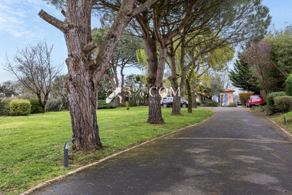 SUPERBE MAISON DE 230m² - A 20MN DE NANTES Saint-Philbert-de-Grand-Lieu (44310)