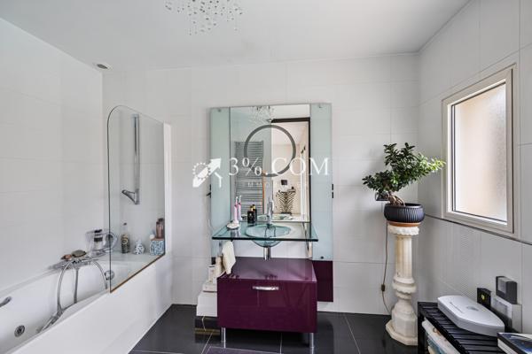 SUPERBE MAISON DE 230m² - A 20MN DE NANTES Saint-Philbert-de-Grand-Lieu (44310)