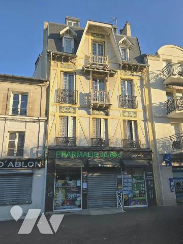 IMMEUBLE EN PLEIN CENTRE VILLE