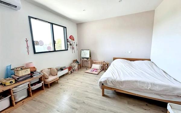 Maison à vendre    5 pièces •  Saint-Martin-de-Hinx