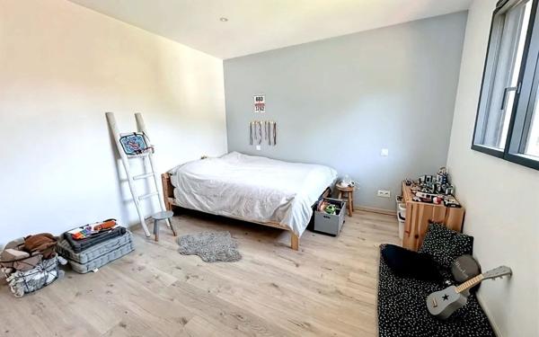 Maison à vendre    5 pièces •  Saint-Martin-de-Hinx
