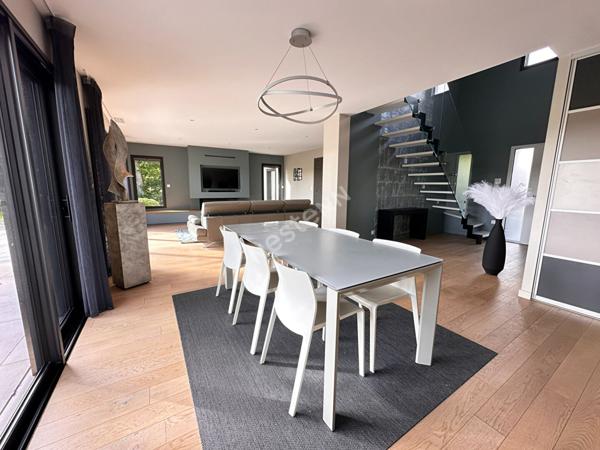 BRUZ - RARE Bien d'exception 8 pièces environ 200m² habitables - Exposition SUD - Fond d'impasse