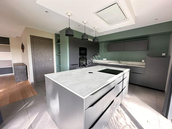 BRUZ - RARE Bien d'exception 8 pièces environ 200m² habitables - Exposition SUD - Fond d'impasse