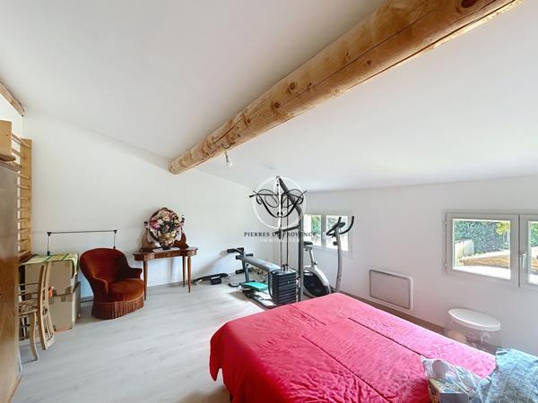 Cavaillon (84300) Cavaillon Centre Ville belle maison de 180 m2 avec garage et terrain 338 m2