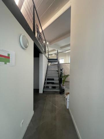Local professionnel