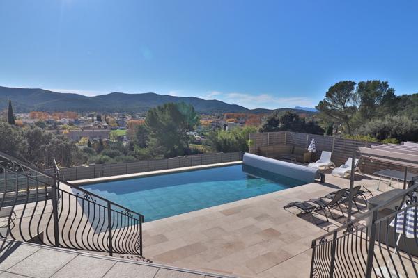 Propriété exceptionnel à Pignans: 378m2 sur terrain 2015 m2