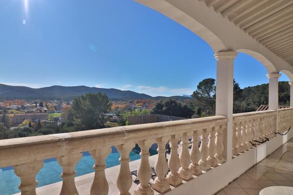 Propriété exceptionnel à Pignans: 378m2 sur terrain 2015 m2