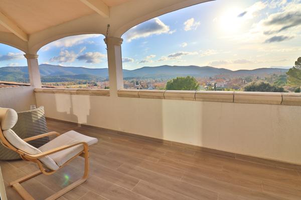 Propriété exceptionnel à Pignans: 378m2 sur terrain 2015 m2