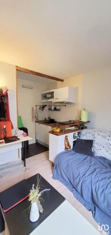 Location appartement 1 pièce 23 m² Courbevoie