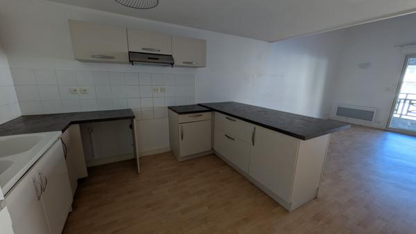 Appartement 4 pièces à louer Rochefort - 17300 / Réf: 1477