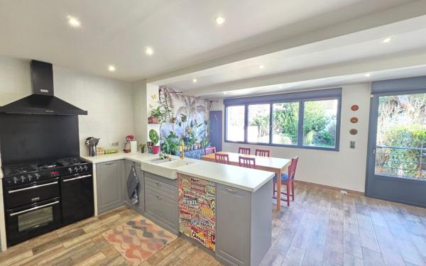 Maison à vendre    6 pièces • 105 m2 Houilles