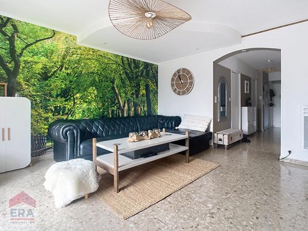 A vendre Type 4 Marseille 13014 Le Canet Dernier étage  Terrasse avec vue mer  Cave