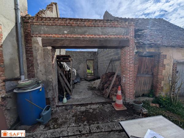 Maison de ville idéale pour un projet de rénovation avec de belles perspectives d'aménagement