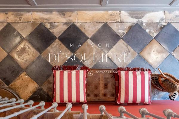 Vente confidentielle – Maison bourgeoise au cœur de La Rochelle