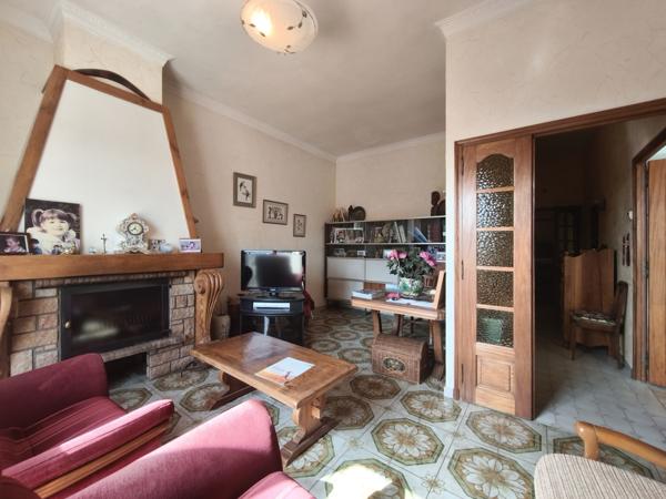 Gigean (34770) Maison Vigneronne R+2 de 230m2 avec garage de 120m2 et jardin de 400m2