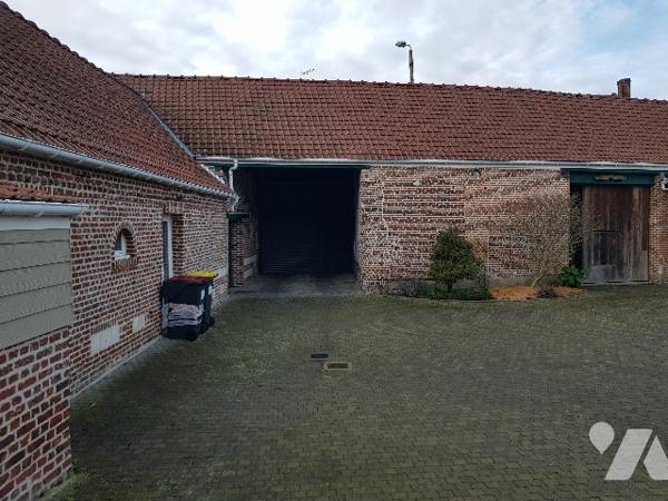 BULLY-LES-MINES - Corps de ferme entièrement rénové avec nombreuses dépendances !