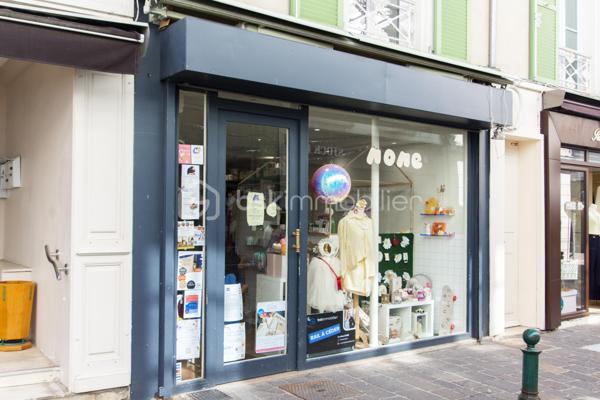 Local commercial de 27,60 m²