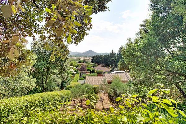 EXCLUSIVITÉ A VENDRE Maison Vidauban 4 pièces 130 m2 - Garage- piscine- Studio indépendant 29m2