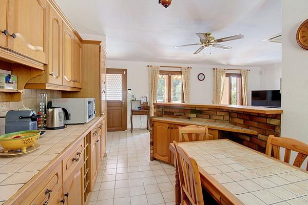 EXCLUSIVITÉ A VENDRE Maison Vidauban 4 pièces 130 m2 - Garage- piscine- Studio indépendant 29m2