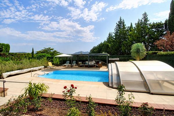 EXCLUSIVITÉ A VENDRE Maison Vidauban 4 pièces 130 m2 - Garage- piscine- Studio indépendant 29m2