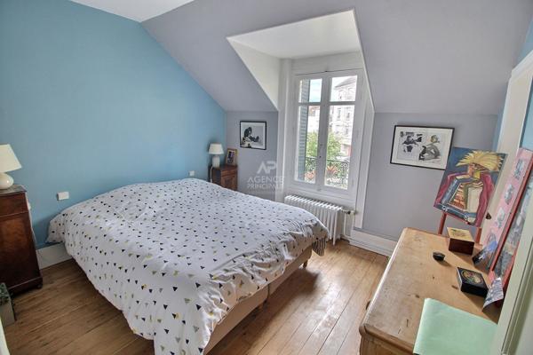 Maison Verneuil Sur Seine 5 pièce(s) 110 m2 499 000 € **  - Référence  1159