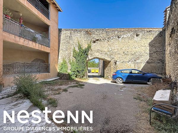 Immeuble de rapport  3 appartements T3 avec cour privative Centre de Caumont-sur-Durance