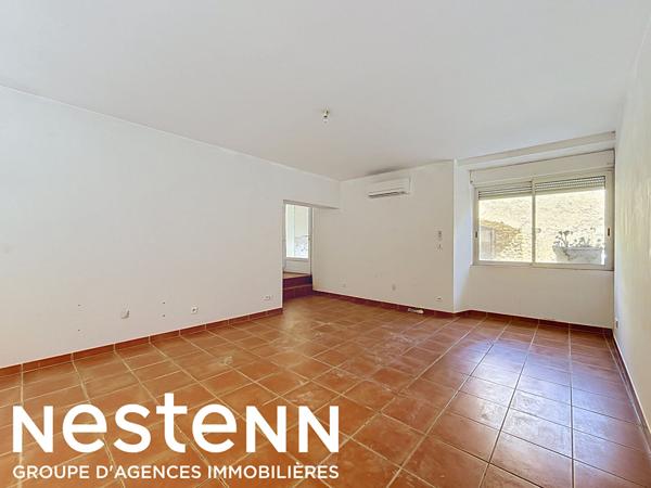Immeuble de rapport  3 appartements T3 avec cour privative Centre de Caumont-sur-Durance