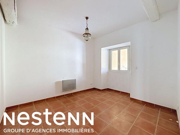 Immeuble de rapport  3 appartements T3 avec cour privative Centre de Caumont-sur-Durance