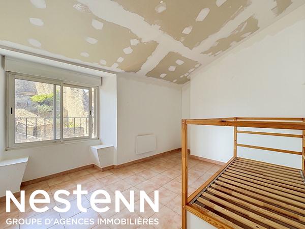 Immeuble de rapport  3 appartements T3 avec cour privative Centre de Caumont-sur-Durance
