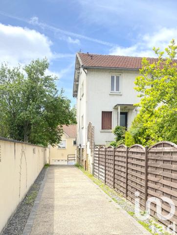 Immeuble à vendre 150 m² Orsay