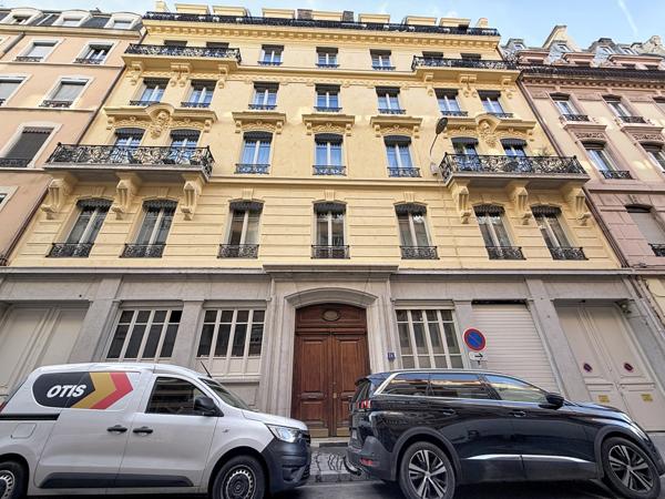 Lyon (69006) Appartement 7 pièces 120m²