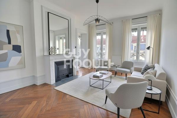 Charmant T2 en dernier étage secteur Saxe Gambetta