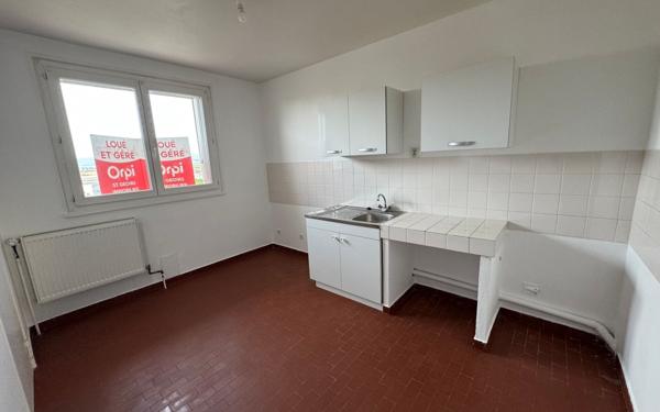 Appartement à louer    2 pièces • 56,16 m2 Saint-Étienne-de-Saint-Geoirs
