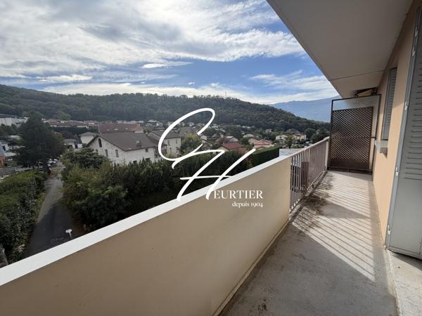 EYBENS Village Appartement T3 DERNIER ETAGE
