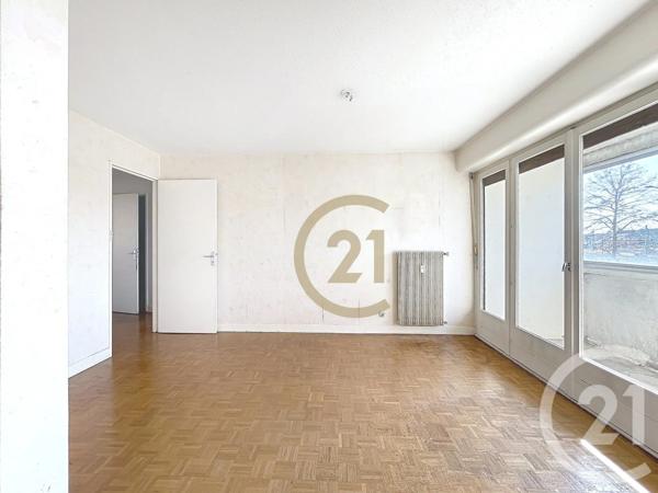 Appartement F5 à vendre  5 pièces - 106,33 m 2   BELFORT  - 90