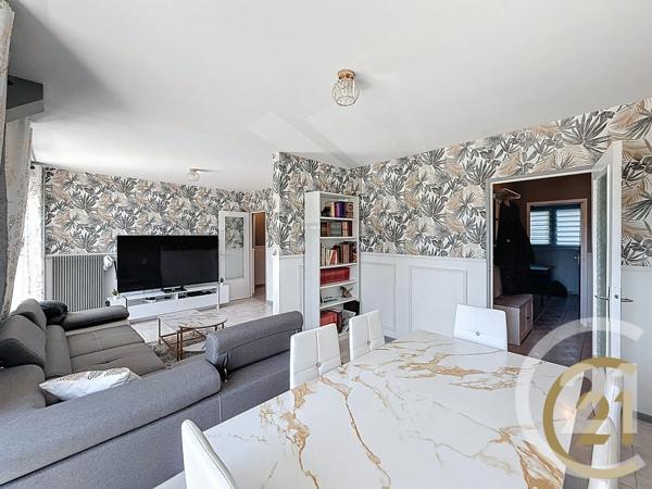 Appartement F5 à vendre  5 pièces - 106,33 m 2   BELFORT  - 90