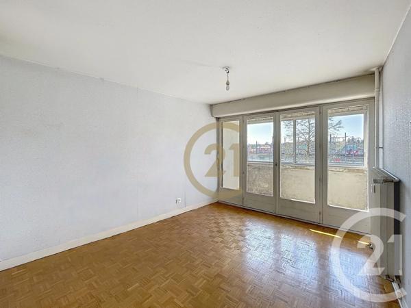 Appartement F5 à vendre  5 pièces - 106,33 m 2   BELFORT  - 90