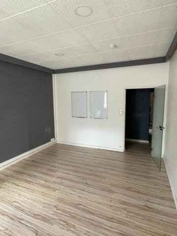 Bureaux 85 m² A LOUER avec 1 parking - Boulevard Gambetta LIMOGES- Proche Tribunal