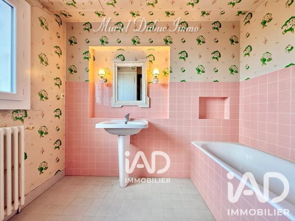 Maison à vendre 9 pièces 254 m² Saujon