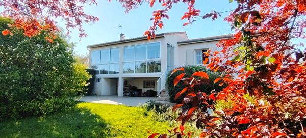 Maison à vendre 6 pièces BESSINES (79)