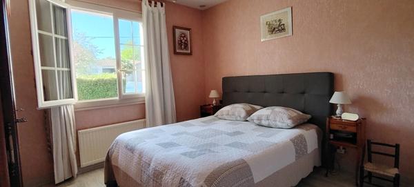 Maison à vendre 6 pièces BESSINES (79)